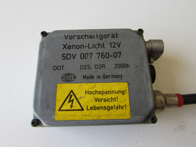 Mercedes Hella Xenon Headlight Ballast Control Unit, Left or Right 2088200926 W208 CLK320 CLK430 CLK55 AMG
